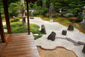 Bien entretenir un jardin japonais